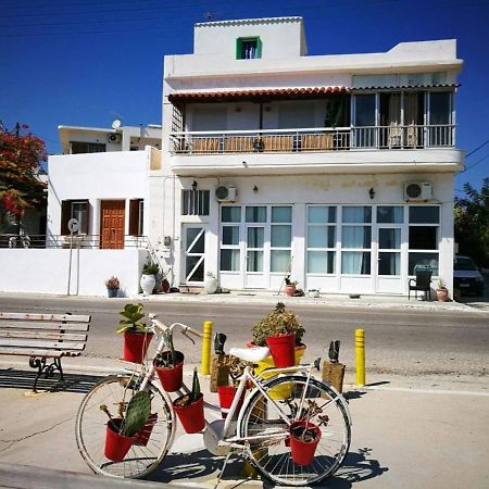 Kikilia'S & Stelio'S Apartments Adamantas  ภายนอก รูปภาพ
