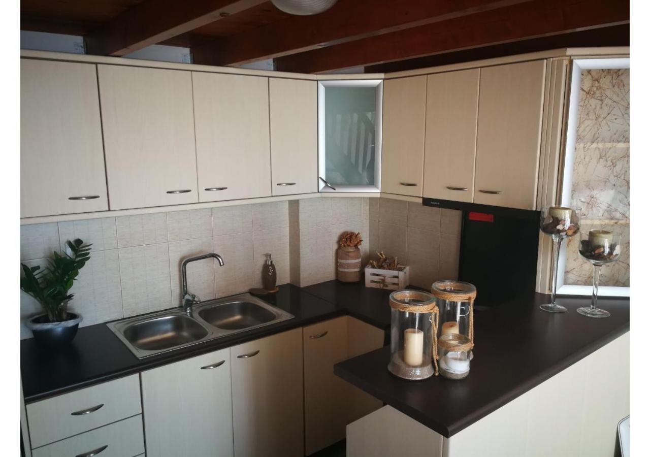 Kikilia'S & Stelio'S Apartments Adamantas  ภายนอก รูปภาพ